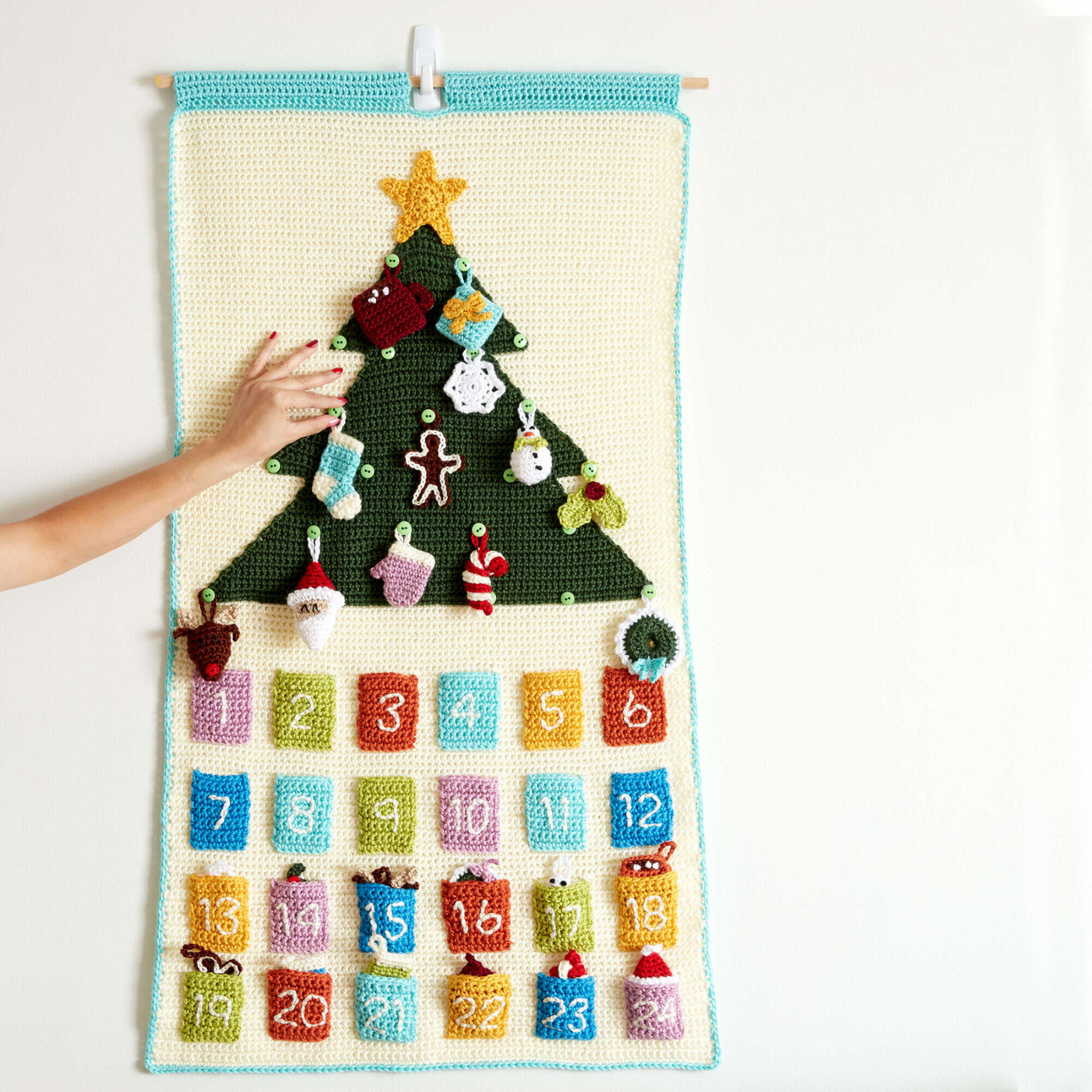 Free Caron Countdown to Christmas Advent Calendar Crochet Pattern